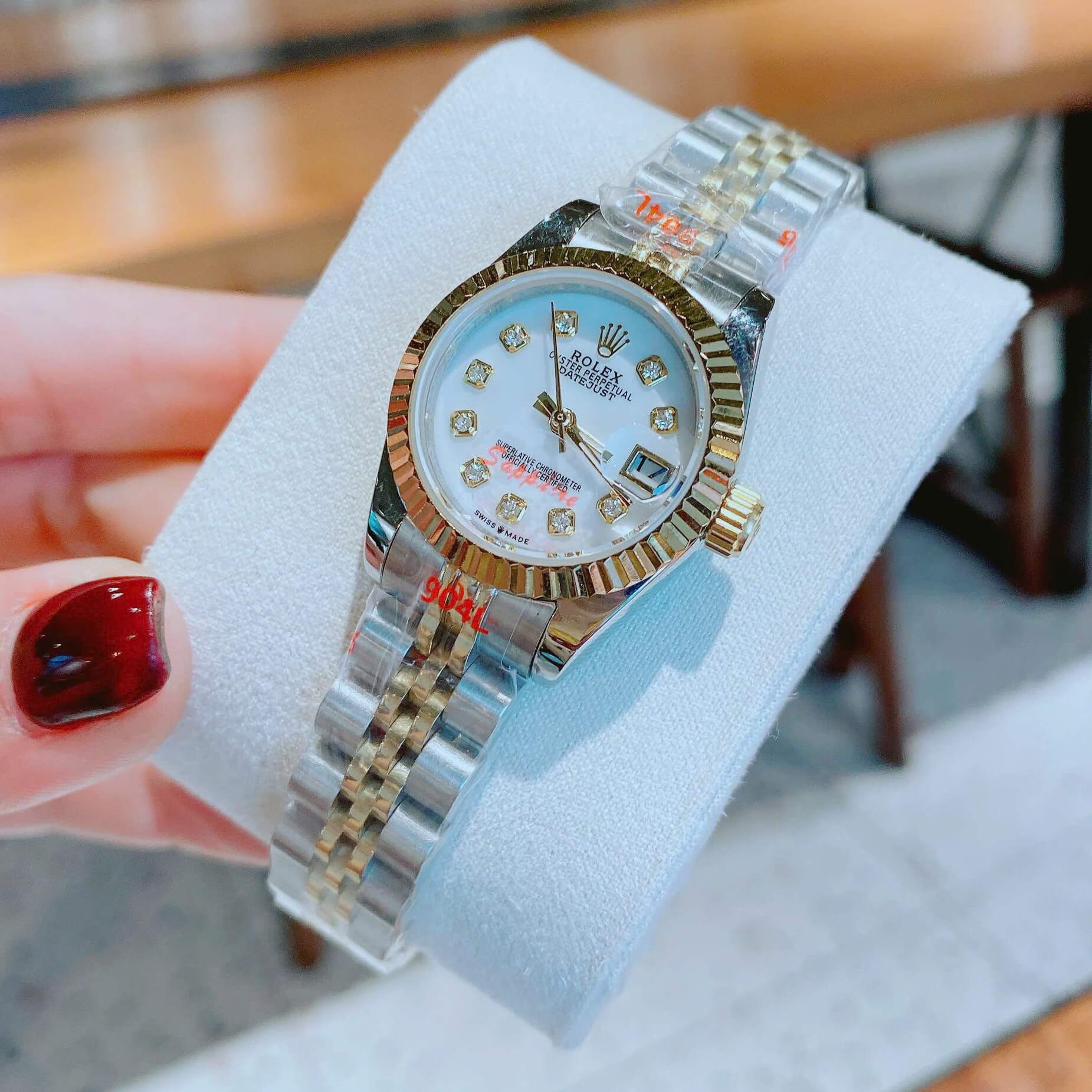 Đồng Hồ Nữ RoLex Datejust Máy Pin Size 28mm – Màu Demi Vàng Gold Mặt Trắng Xà Cừ