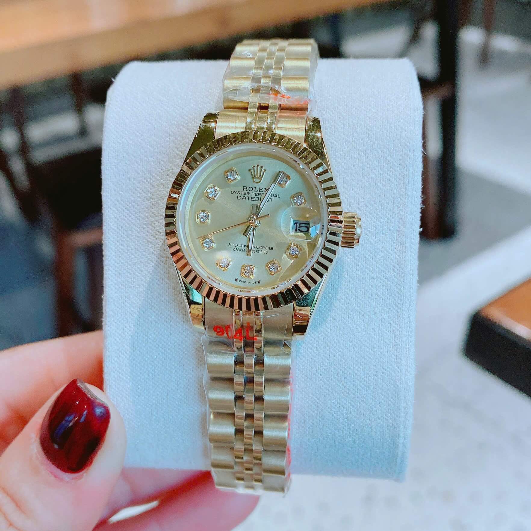 Đồng Hồ Nữ RoLex Datejust Máy Pin Size 28mm – Màu Vàng Gold Mặt Vàng Khía
