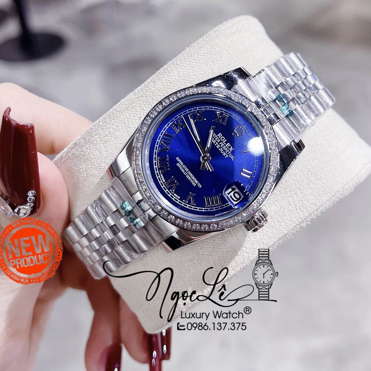 Đồng Hồ Nữ Rolex Datejust Pin Màu Bạc Mặt Xanh Dương Đính Đá Size 32mm