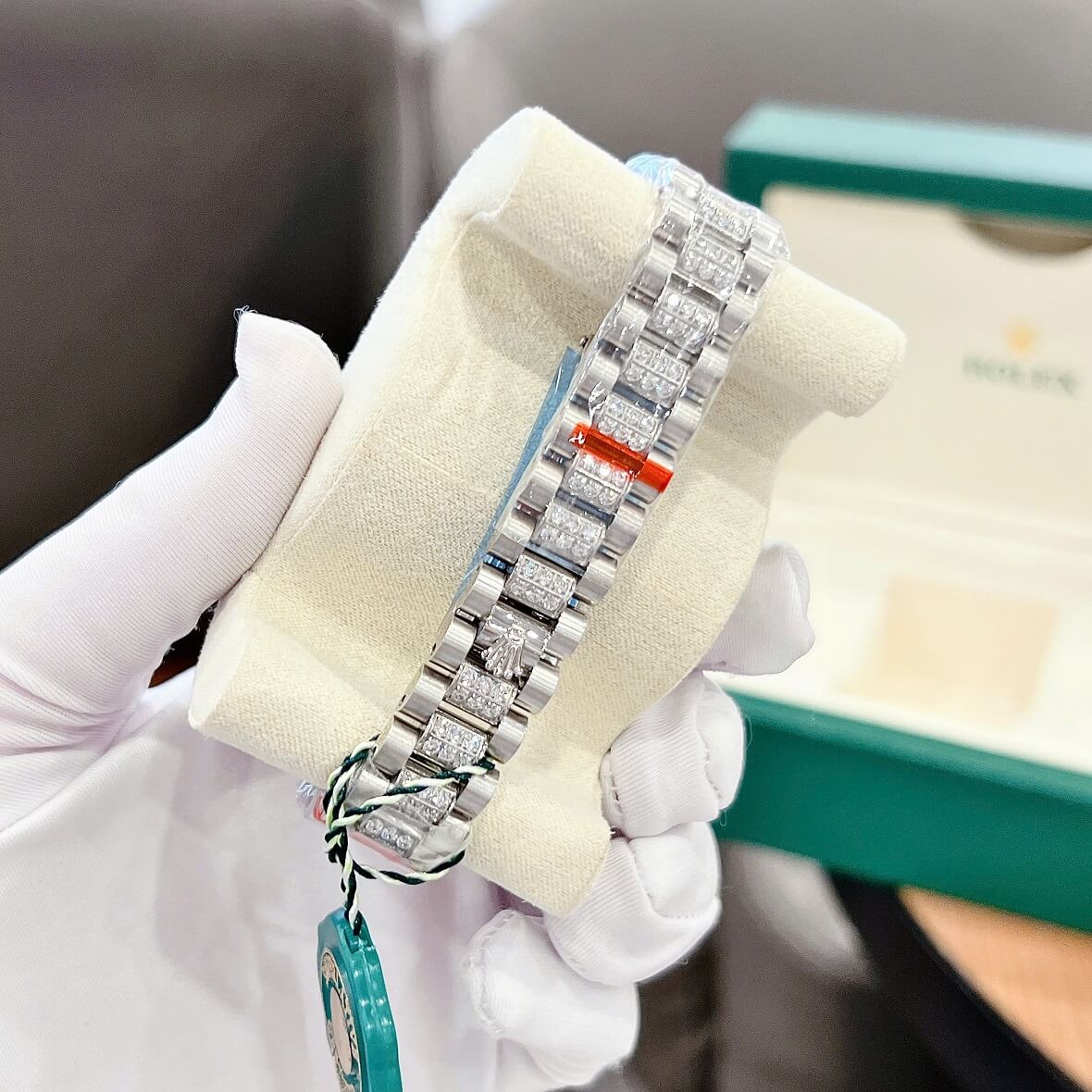 Đồng Hồ Nữ Rolex Datejust Viền Đá Mặt Trắng Dây Kim Loại Inox Đính Đá Máy Pin Size 31mm