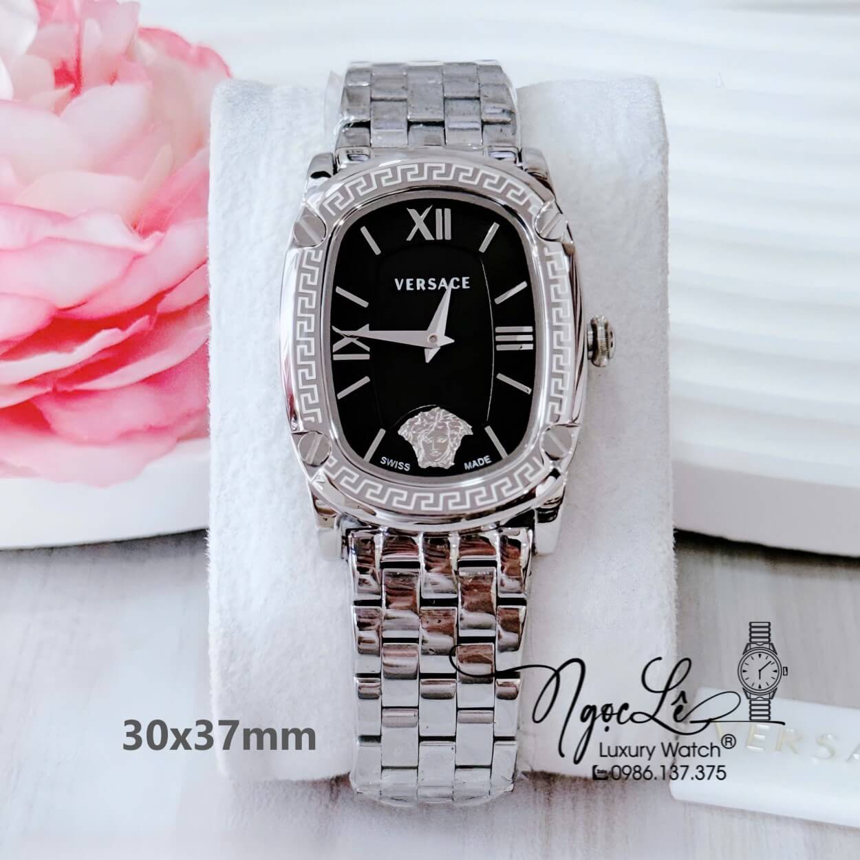 Đồng Hồ Nữ Versace Couture Dây Kim Loại Bạc Mặt Đen Size 30x37mm Máy Thụy Sĩ