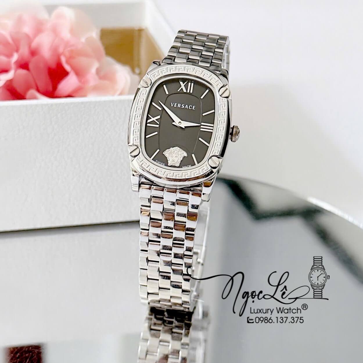 Đồng Hồ Nữ Versace Couture Dây Kim Loại Bạc Mặt Đen Size 30x37mm Máy Thụy Sĩ