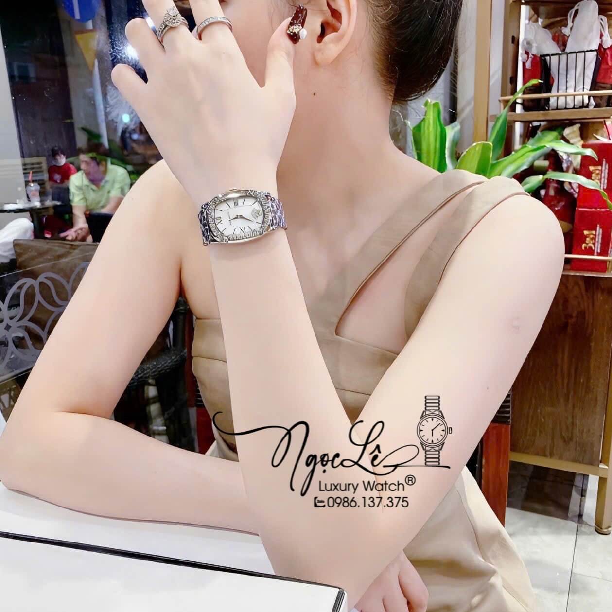 Đồng Hồ Nữ Versace Couture Dây Kim Loại Bạc Mặt Trắng Size 30x37mm Máy Thụy Sĩ