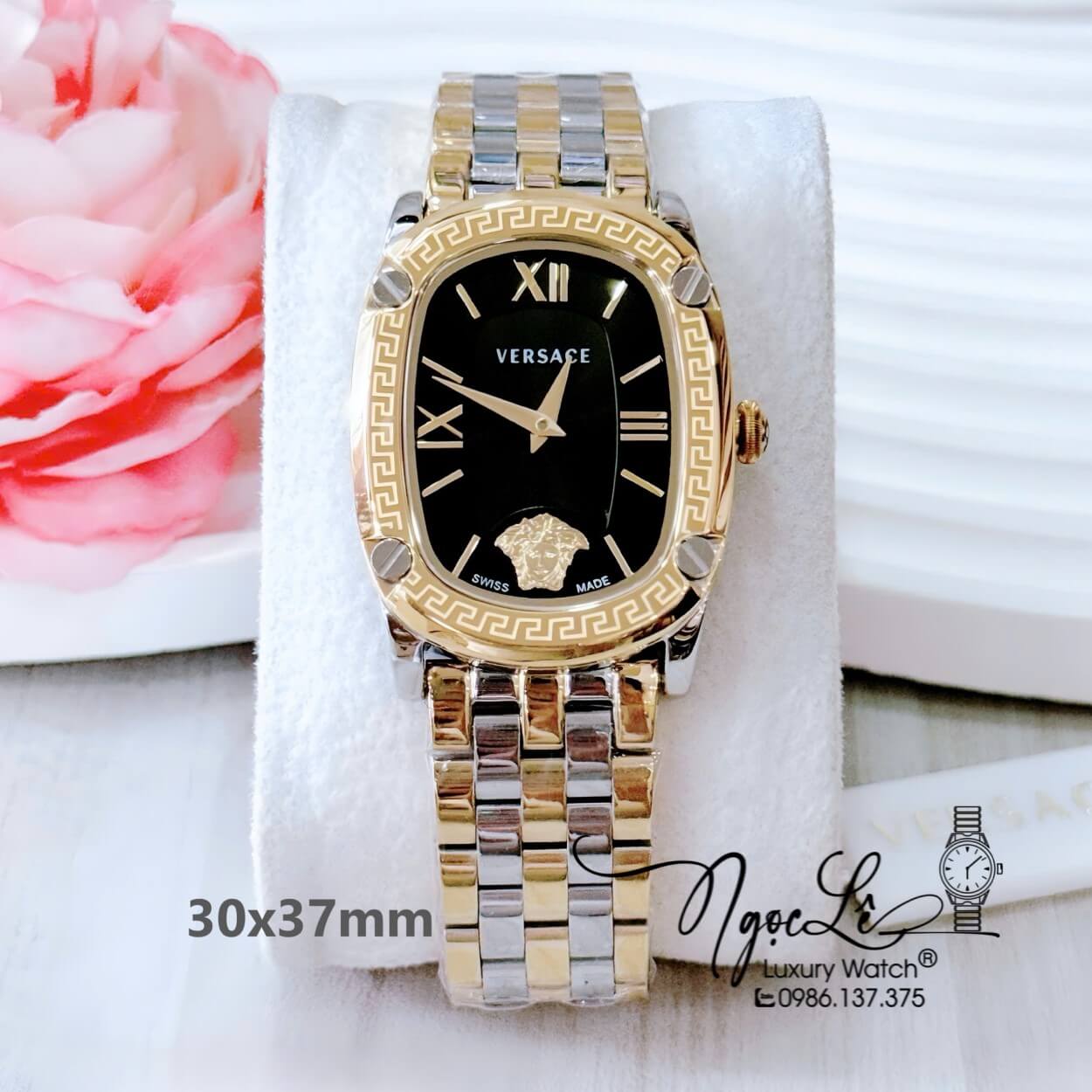 Đồng Hồ Nữ Versace Couture Dây Kim Loại Demi Vàng Mặt Đen Size 30x37mm Máy Thụy Sĩ