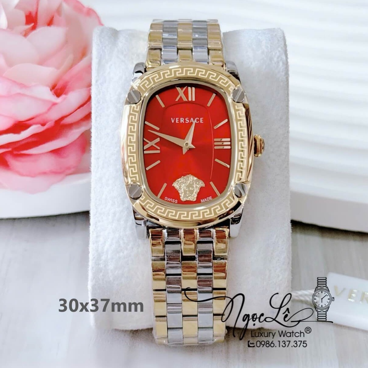 Đồng Hồ Nữ Versace Couture Dây Kim Loại Demi Vàng Mặt Đỏ Size 30x37mm Máy Thụy Sĩ