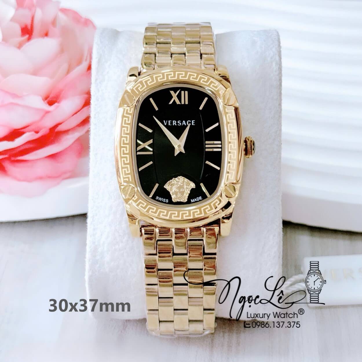 Đồng Hồ Nữ Versace Couture Dây Kim Loại Vàng Mặt Đen Size 30x37mm Máy Thụy Sĩ
