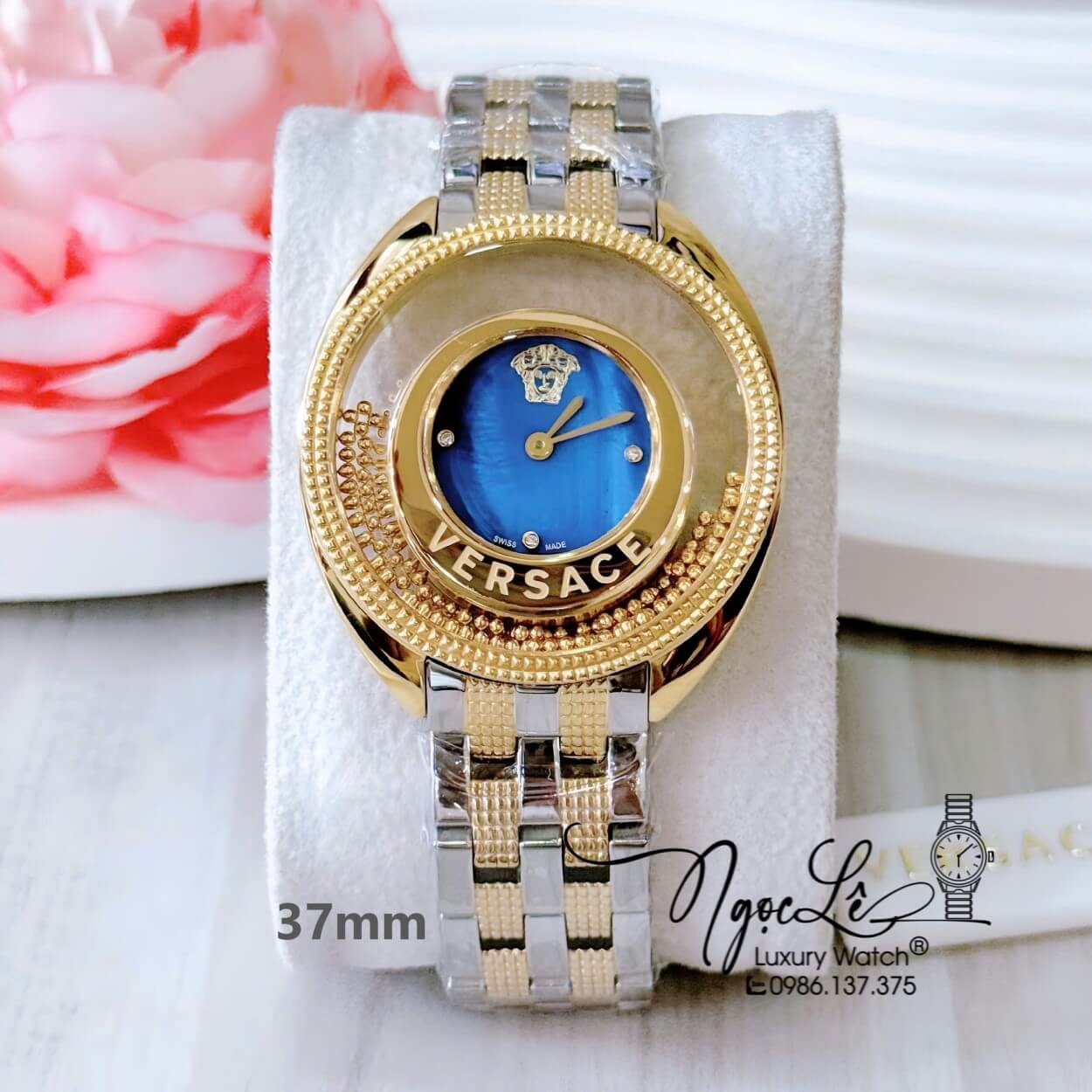 Đồng Hồ Nữ Versace Destiny Dây Kim Loại Demi Vàng Gold Mặt Xanh Coban Dáng Oval Size 37mm