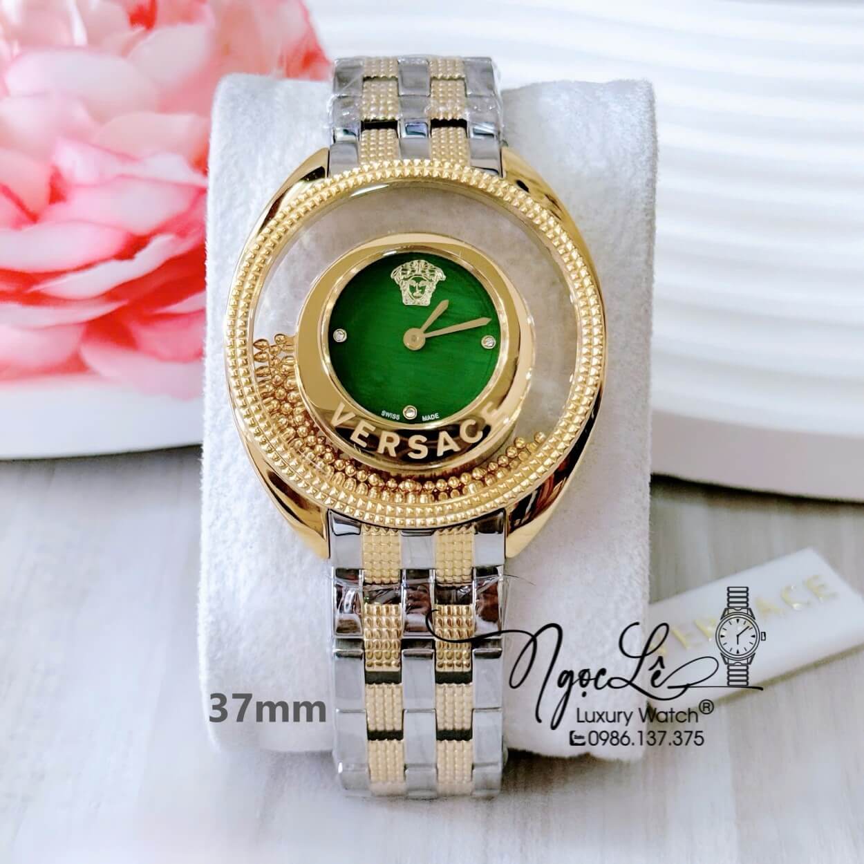 Đồng Hồ Nữ Versace Destiny Dây Kim Loại Demi Vàng Gold Mặt Xanh Lá Dáng Oval Size 37mm