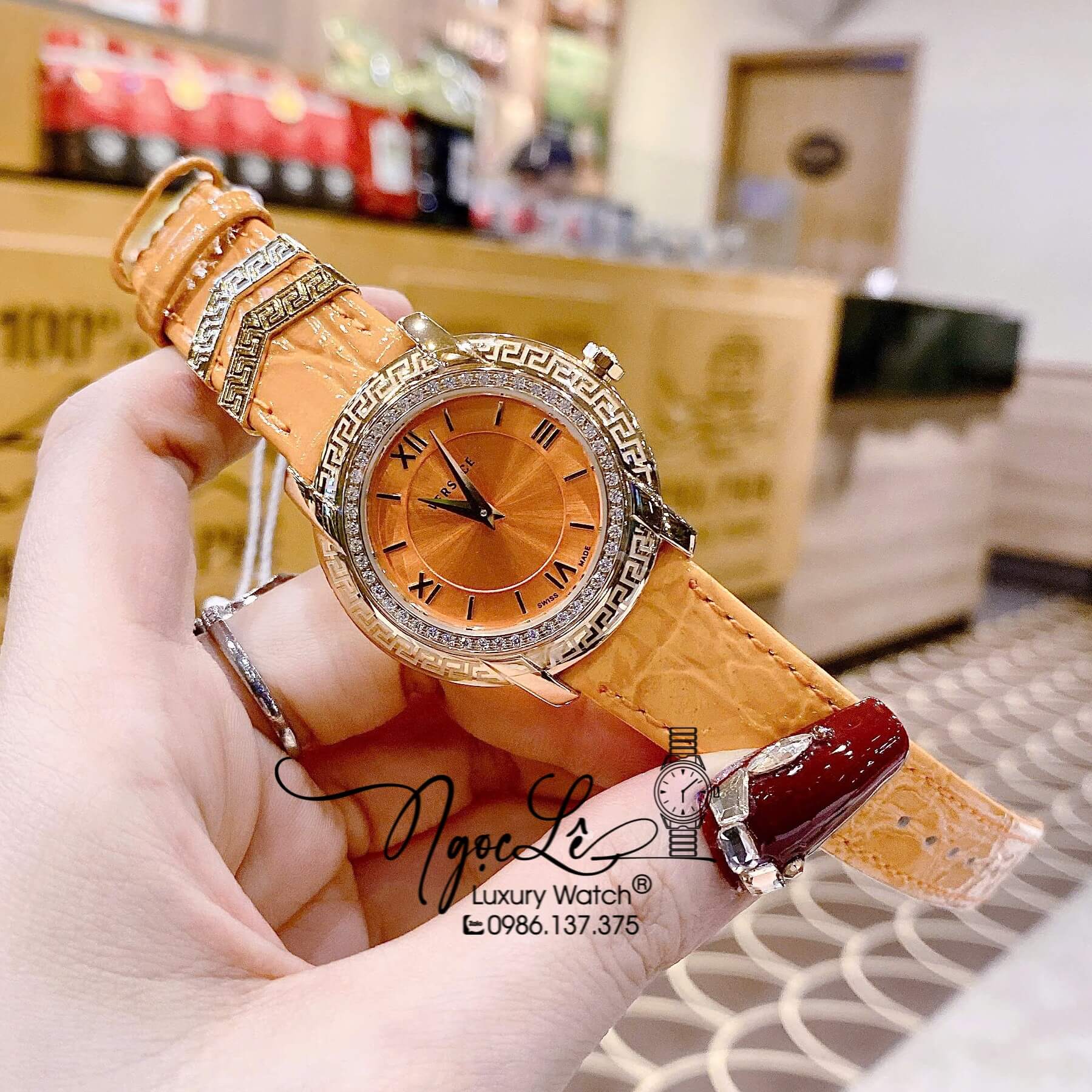 Đồng Hồ Nữ Versace DV-25 Máy Thụy Sỹ Dây Da Màu Cam Size 36mm Đính Đá