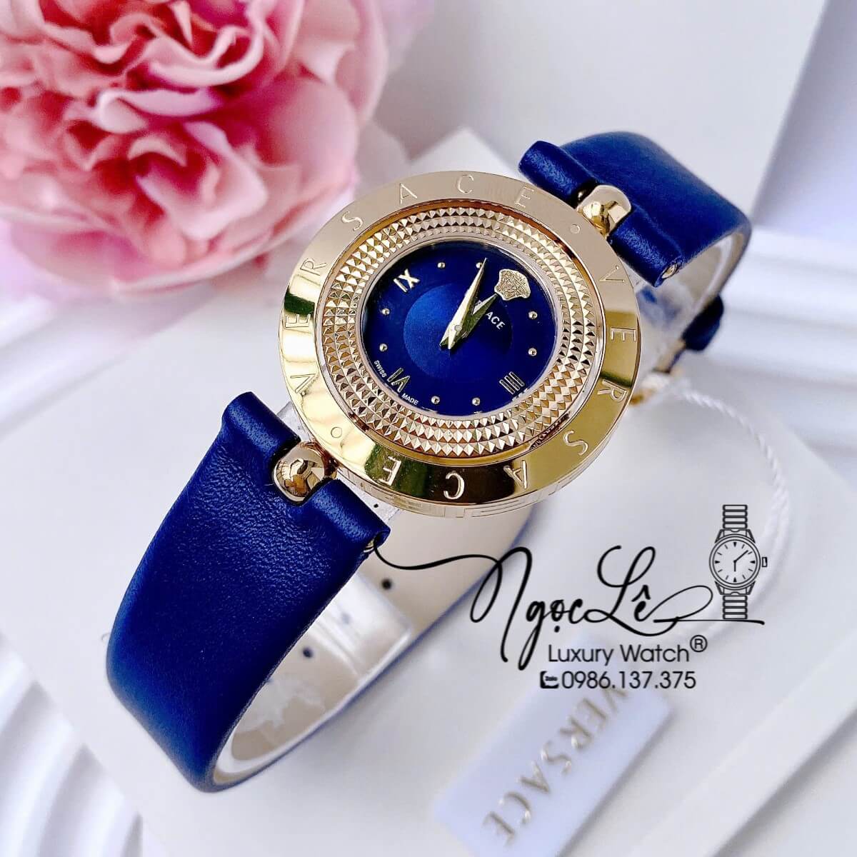 Đồng Hồ Nữ Versace Eon Dây Da Xanh Coban Vỏ Vàng Mặt Xoay 360 Độ Size 34mm
