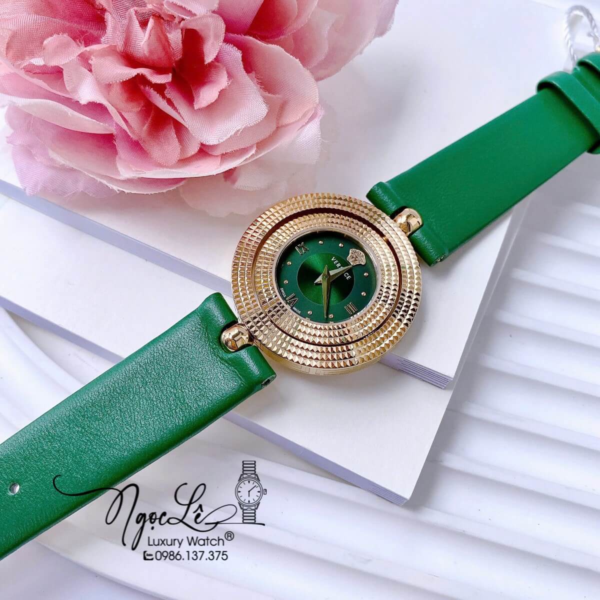 Đồng Hồ Nữ Versace Eon Dây Da Xanh Lá Vỏ Vàng Mặt Xoay 360 Độ Size 34mm