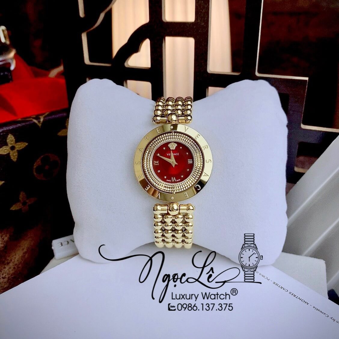 Đồng Hồ Nữ Versace Eon Mother Of Pearl Dây Bi Vàng Mặt Đỏ Xoay 360 Độ 34mm