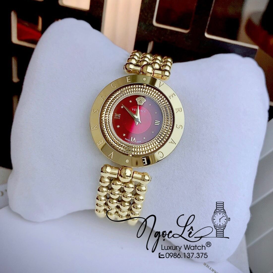 Đồng Hồ Nữ Versace Eon Mother Of Pearl Dây Bi Vàng Mặt Đỏ Xoay 360 Độ 34mm