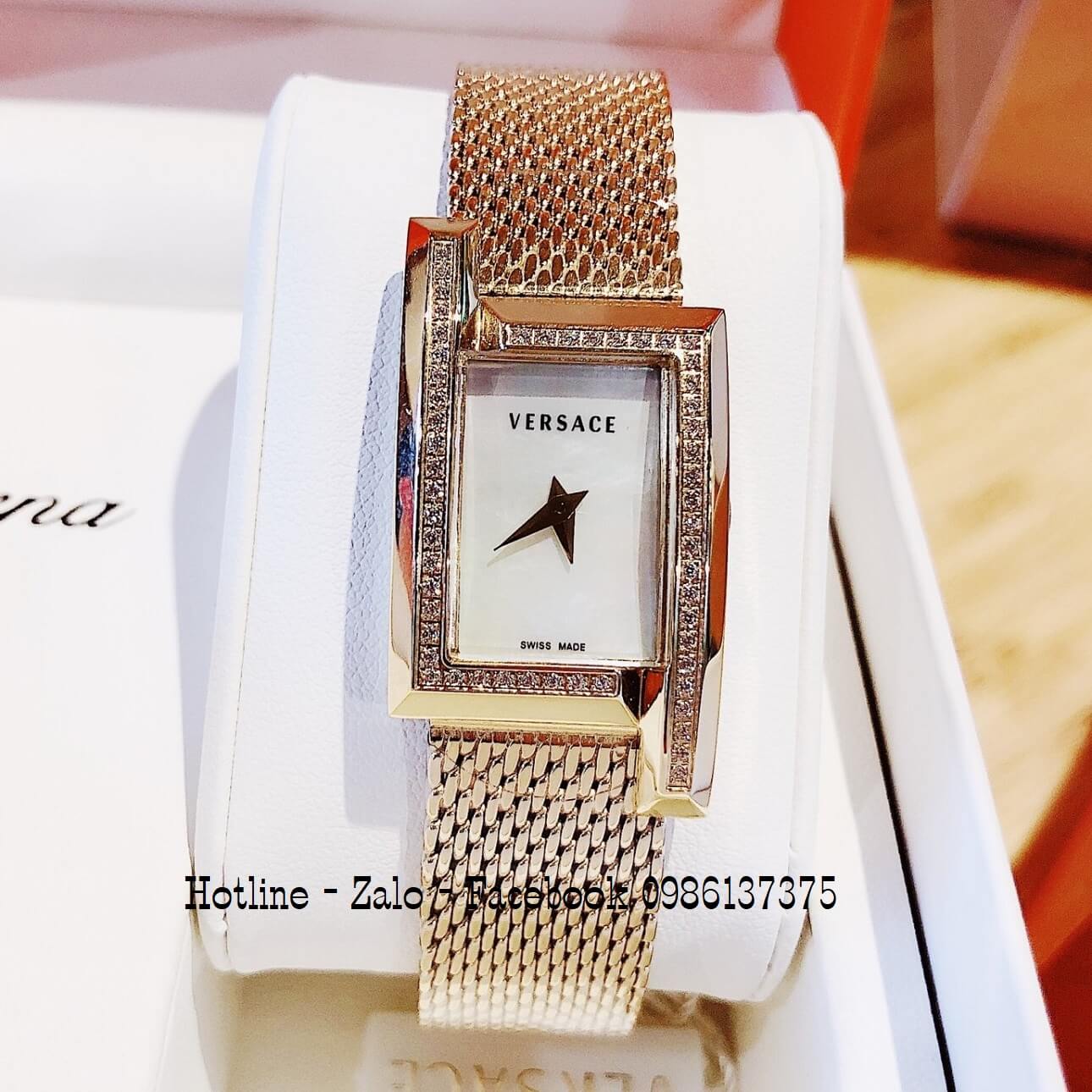 Đồng Hồ Nữ Versace Greca Icon Đính Đá Vàng Mặt Trắng 39x21mm