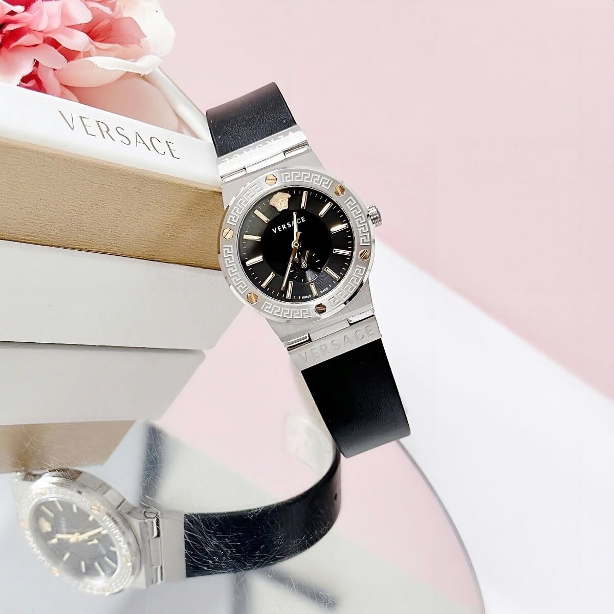 Đồng Hồ Nữ Versace Greca Logo Dây Da Đen Vỏ Silver Size 36mm