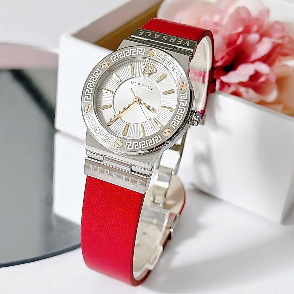 Đồng Hồ Nữ Versace Greca Logo Dây Da Đỏ Vỏ Silver Size 36mm