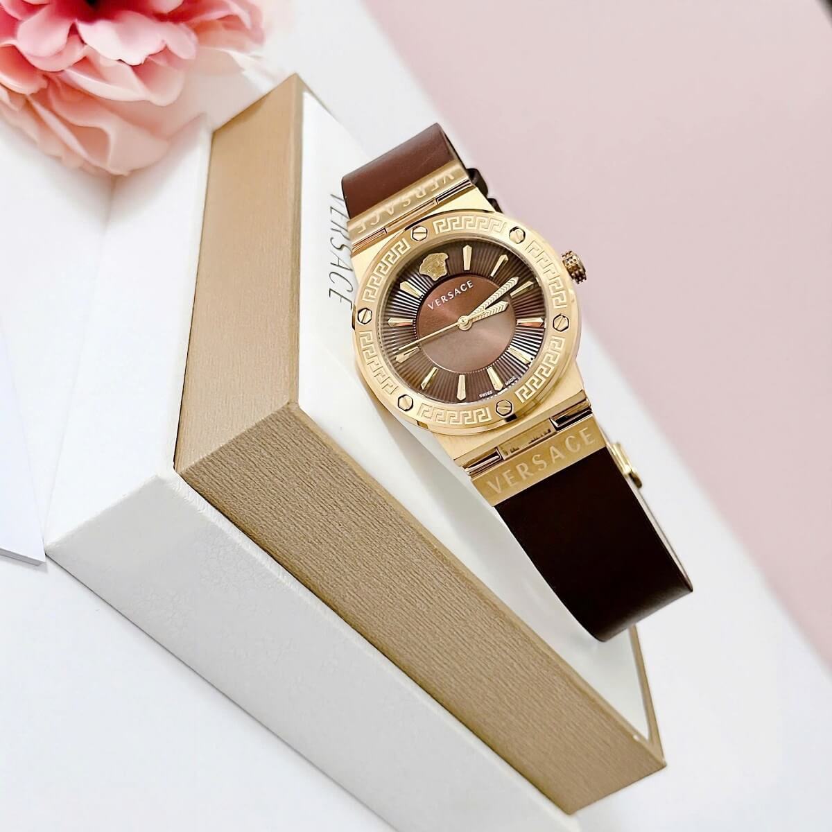 Đồng Hồ Nữ Versace Greca Logo Dây Da Nâu Vỏ Gold Size 36mm
