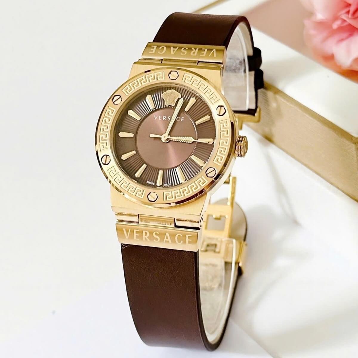 Đồng Hồ Nữ Versace Greca Logo Dây Da Nâu Vỏ Gold Size 36mm
