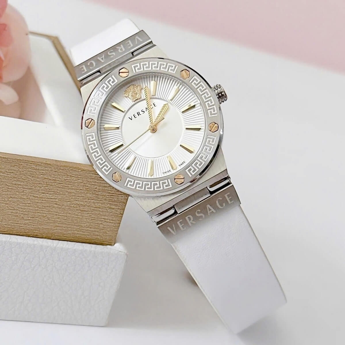 Đồng Hồ Nữ Versace Greca Logo Dây Da Trắng Vỏ Silver Size 36mm