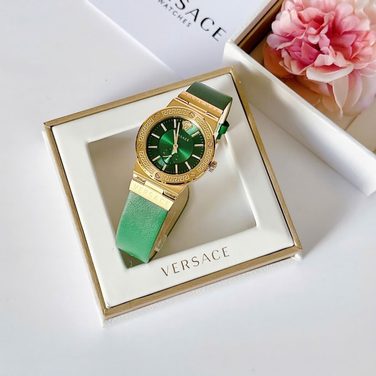 Đồng Hồ Nữ Versace Greca Logo Dây Da Xanh Lá Vỏ Gold Size 36mm
