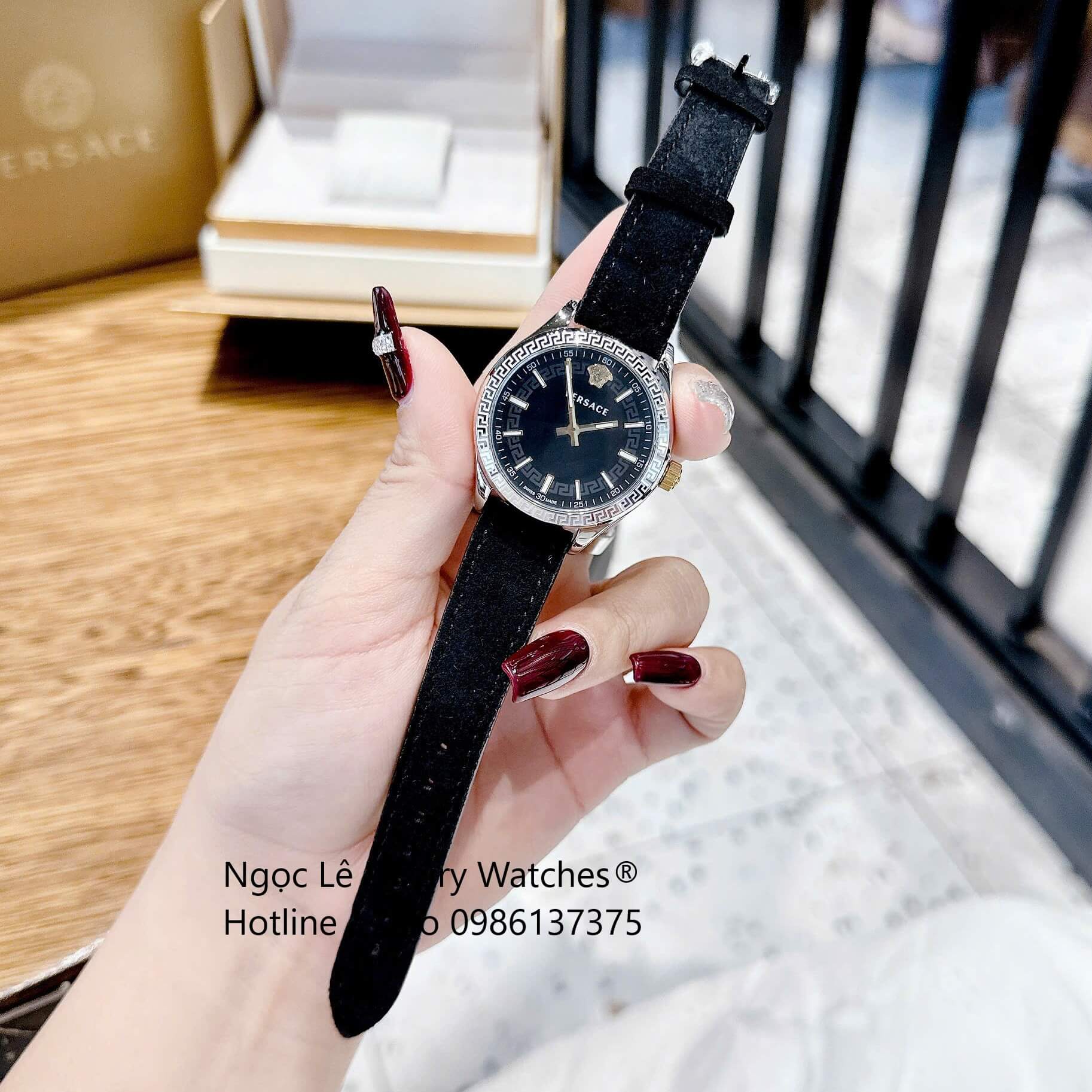Đồng Hồ Nữ Versace Hellenyium Dây Da Đen Vỏ Bạc Size 35mm Máy Thụy Sĩ