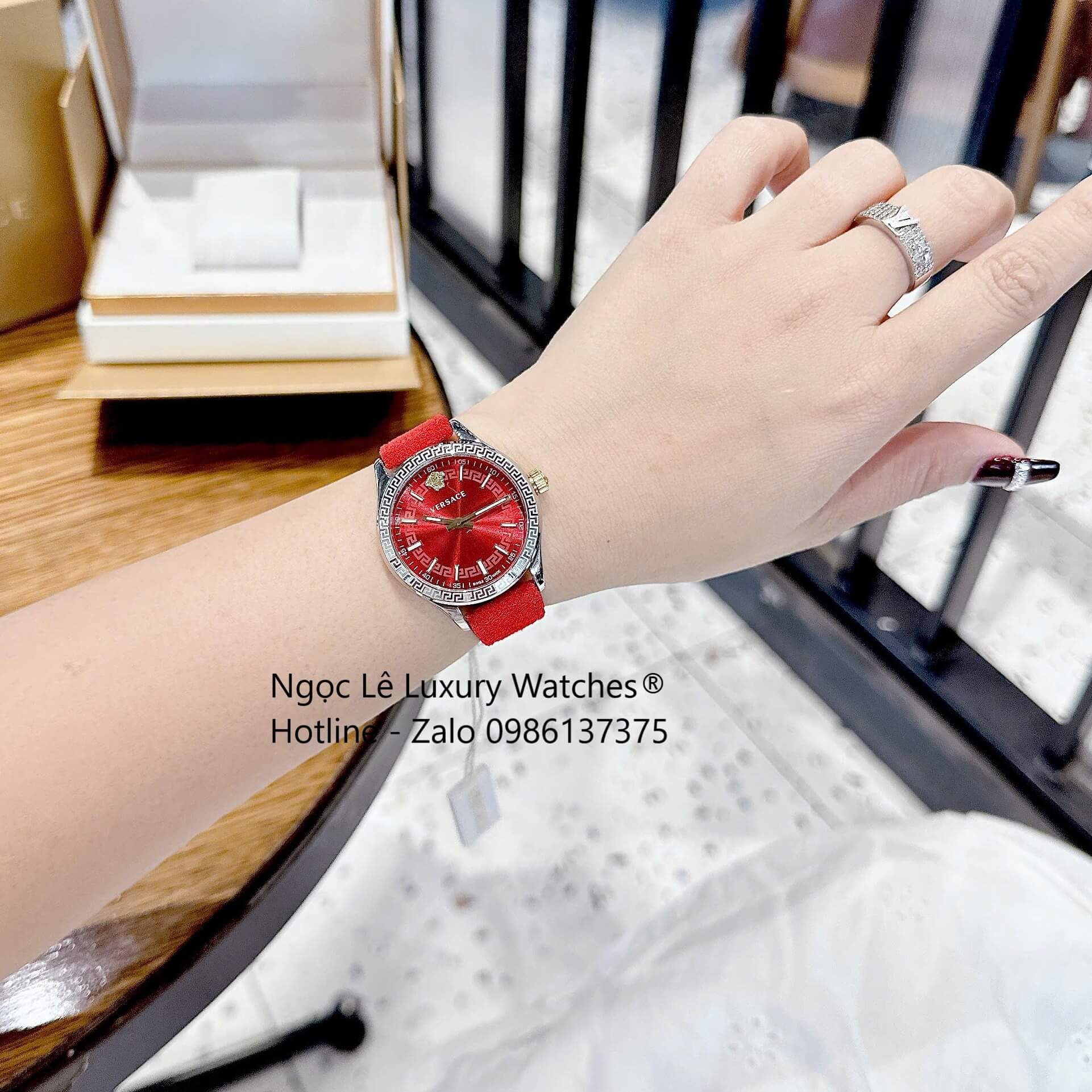 Đồng Hồ Nữ Versace Hellenyium Dây Da Đỏ Vỏ Bạc Size 35mm Máy Thụy Sĩ