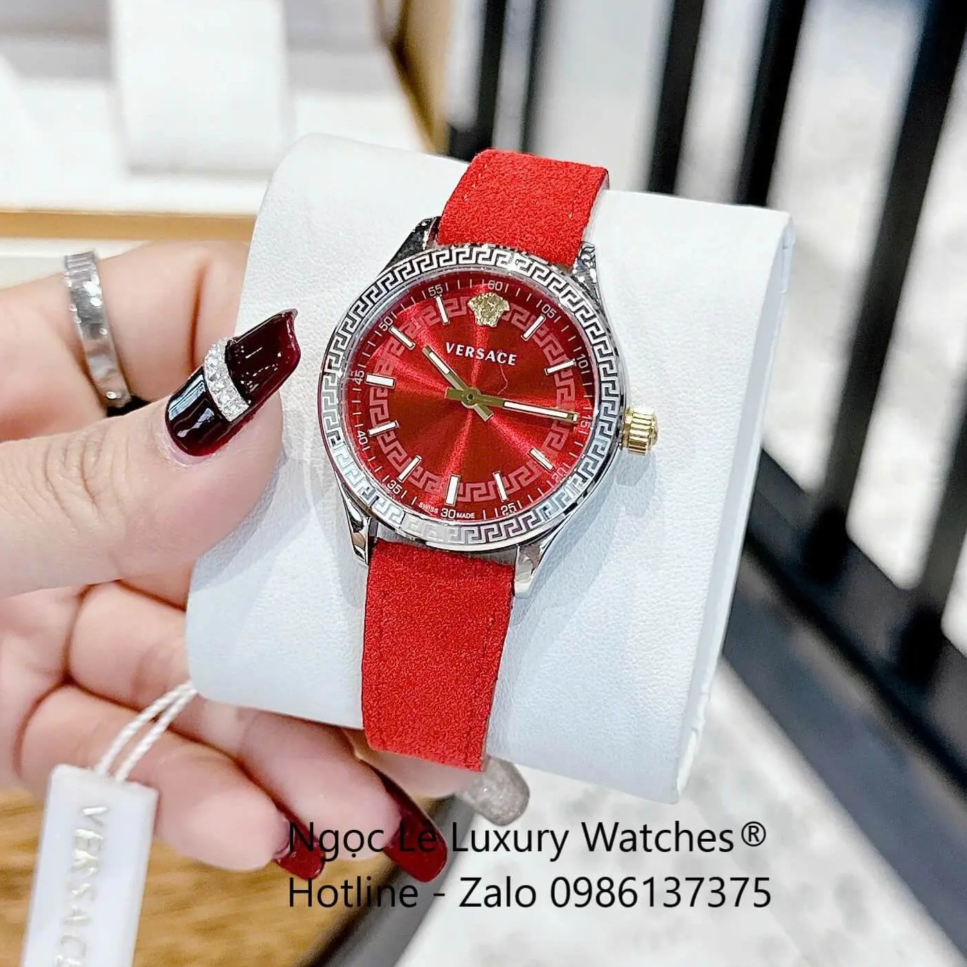 Đồng Hồ Nữ Versace Hellenyium Dây Da Đỏ Vỏ Bạc Size 35mm Máy Thụy Sĩ - Quartz