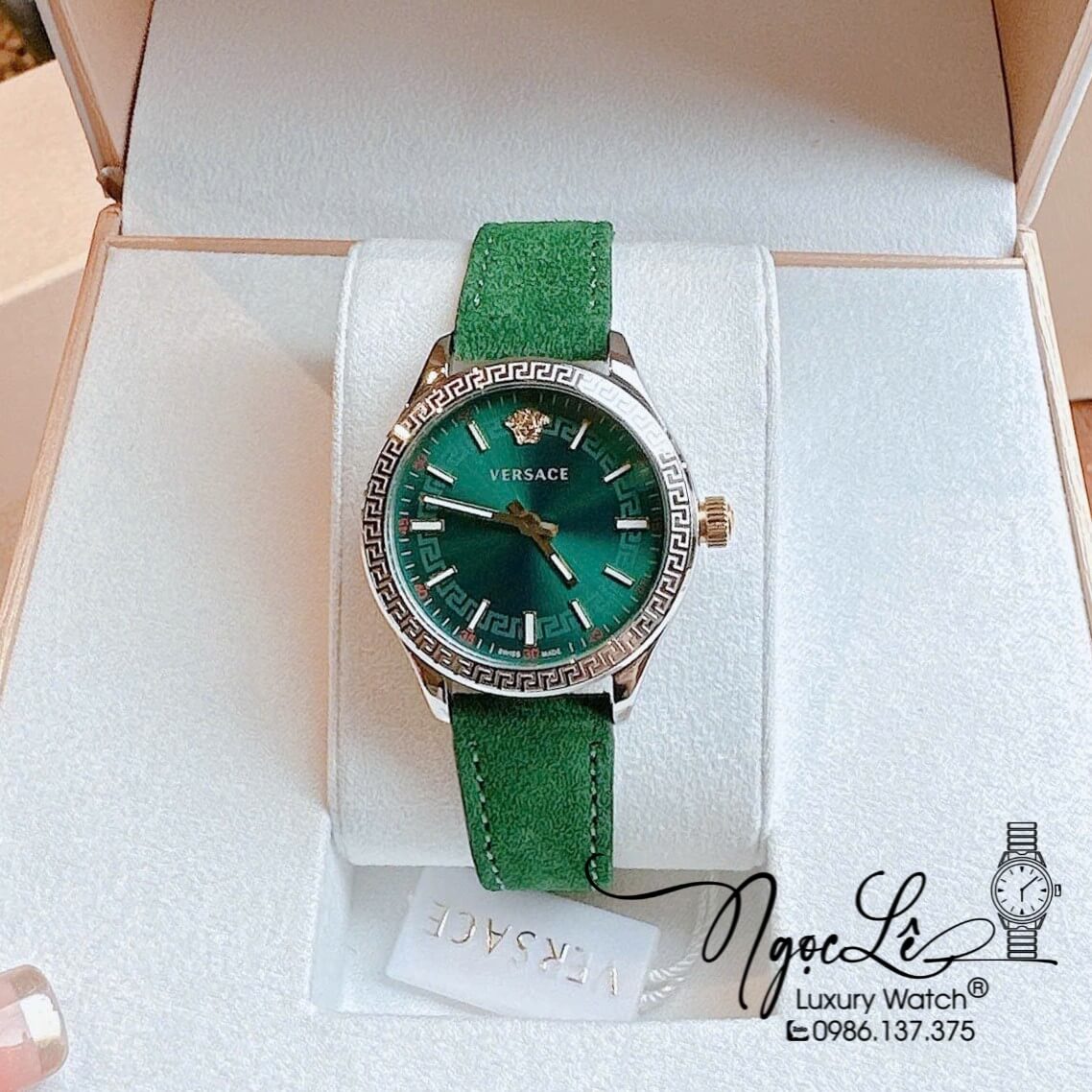 Đồng Hồ Nữ Versace Hellenyium Dây Da Lộn Màu Xanh Lá Size 36mm Máy Pin