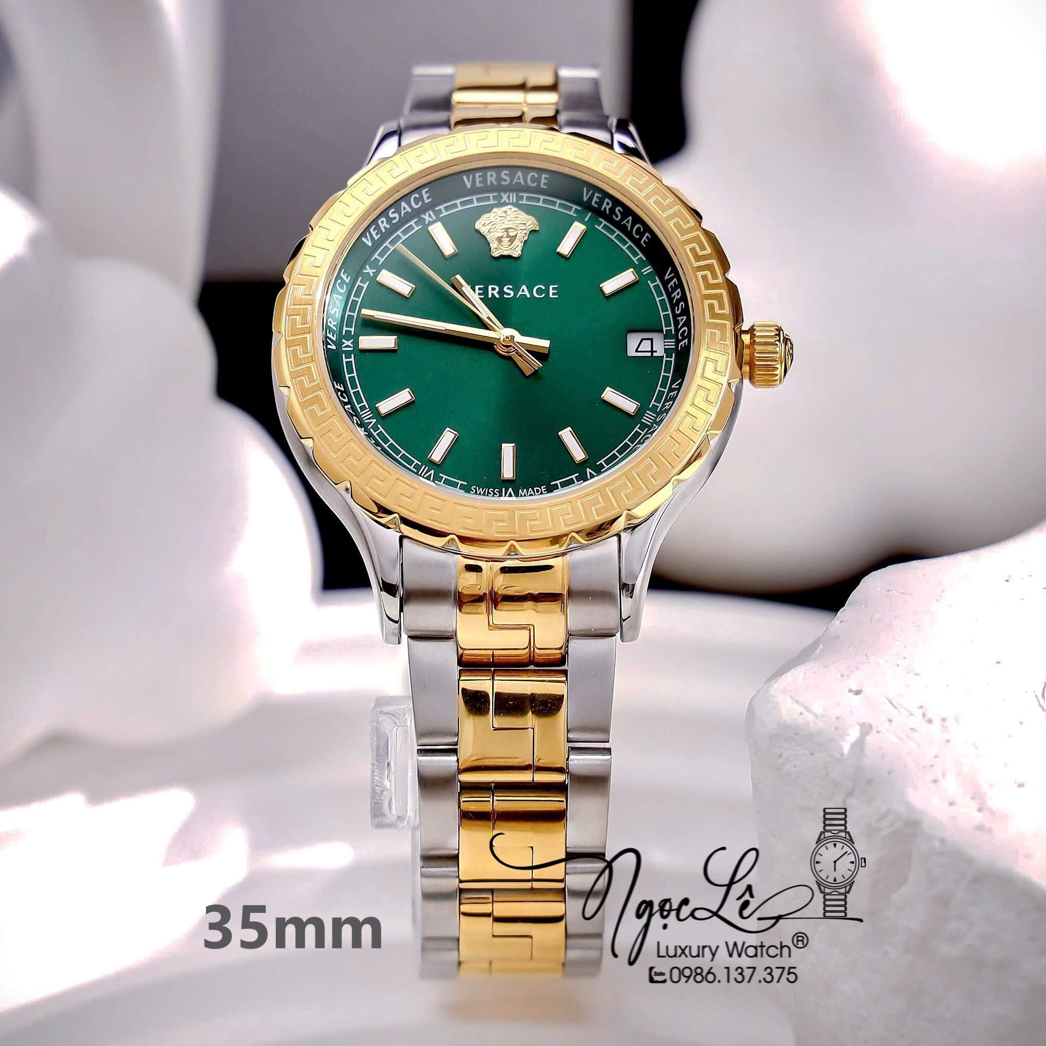 Đồng Hồ Nữ Versace Hellenyium Dây Kim Loại Demi Vàng Mặt Xanh Lá Size 35mm