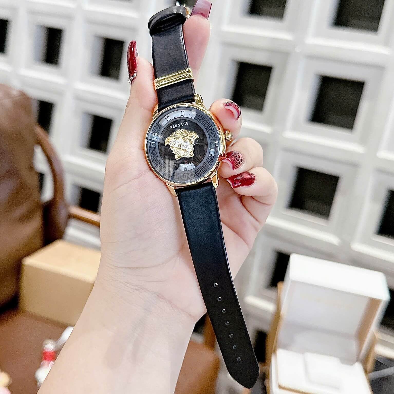 Đồng Hồ Nữ Versace Medusa Icon Dây Da Đen Mặt Đen Size 38mm – Máy Pin Japan | New Season 2026