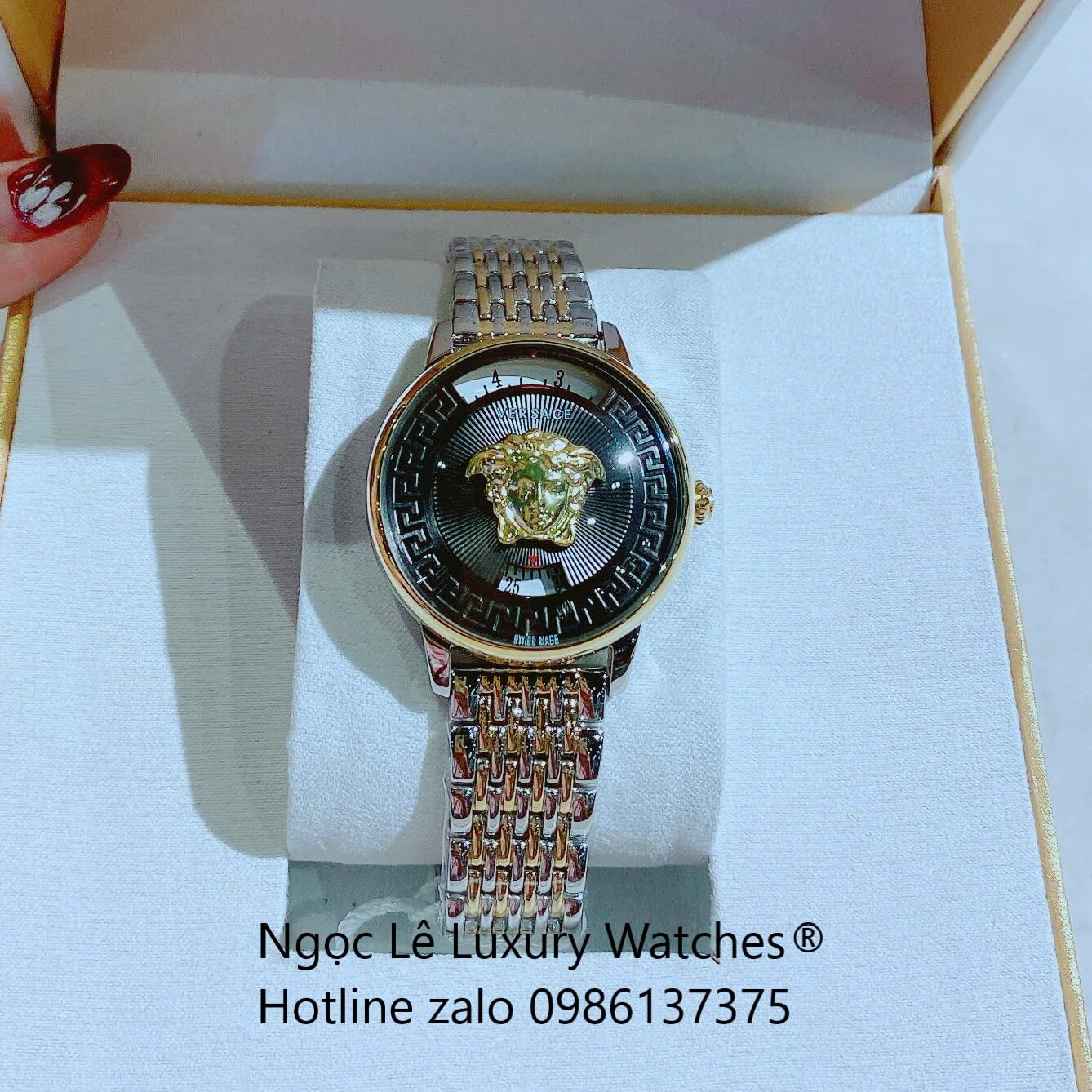 Đồng Hồ Nữ Versace Medusa Icon Dây Thép Demi Vàng Gold Size 38mm - Mặt Đen