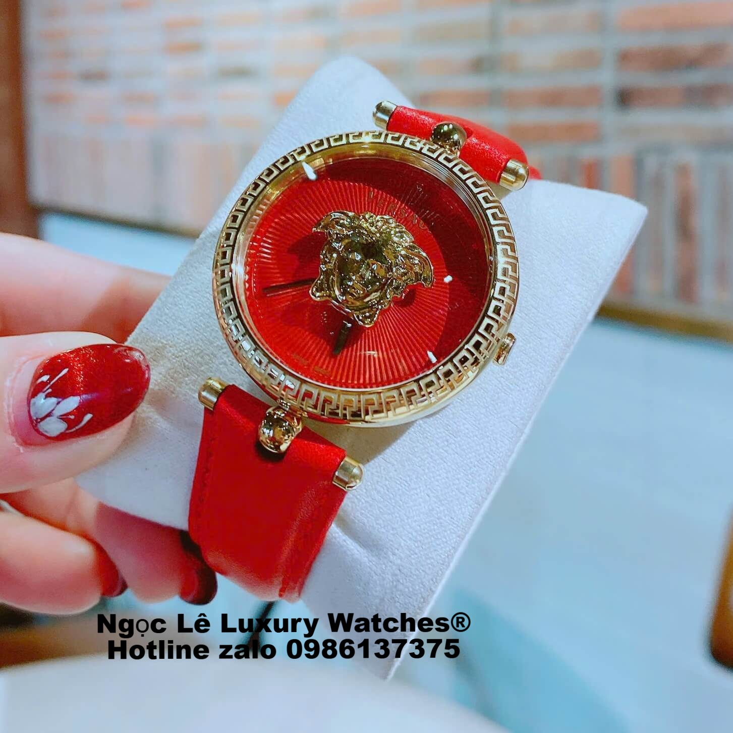 Đồng Hồ Nữ Versace Palazzo Empire Dây Da Đỏ Vỏ Vàng Size 36mm - Quartz