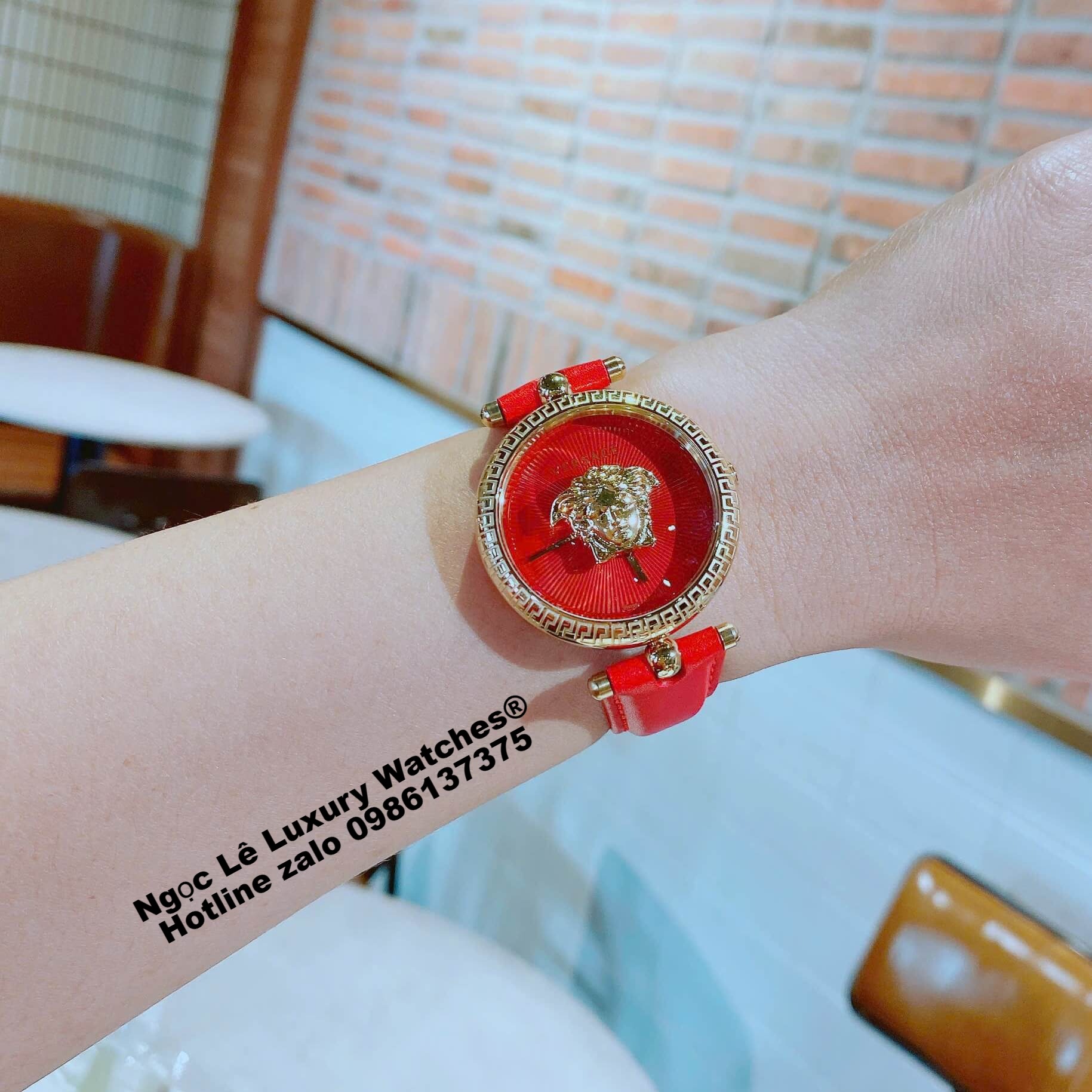 Đồng Hồ Nữ Versace Palazzo Empire Dây Da Đỏ Vỏ Vàng Size 36mm - Quartz
