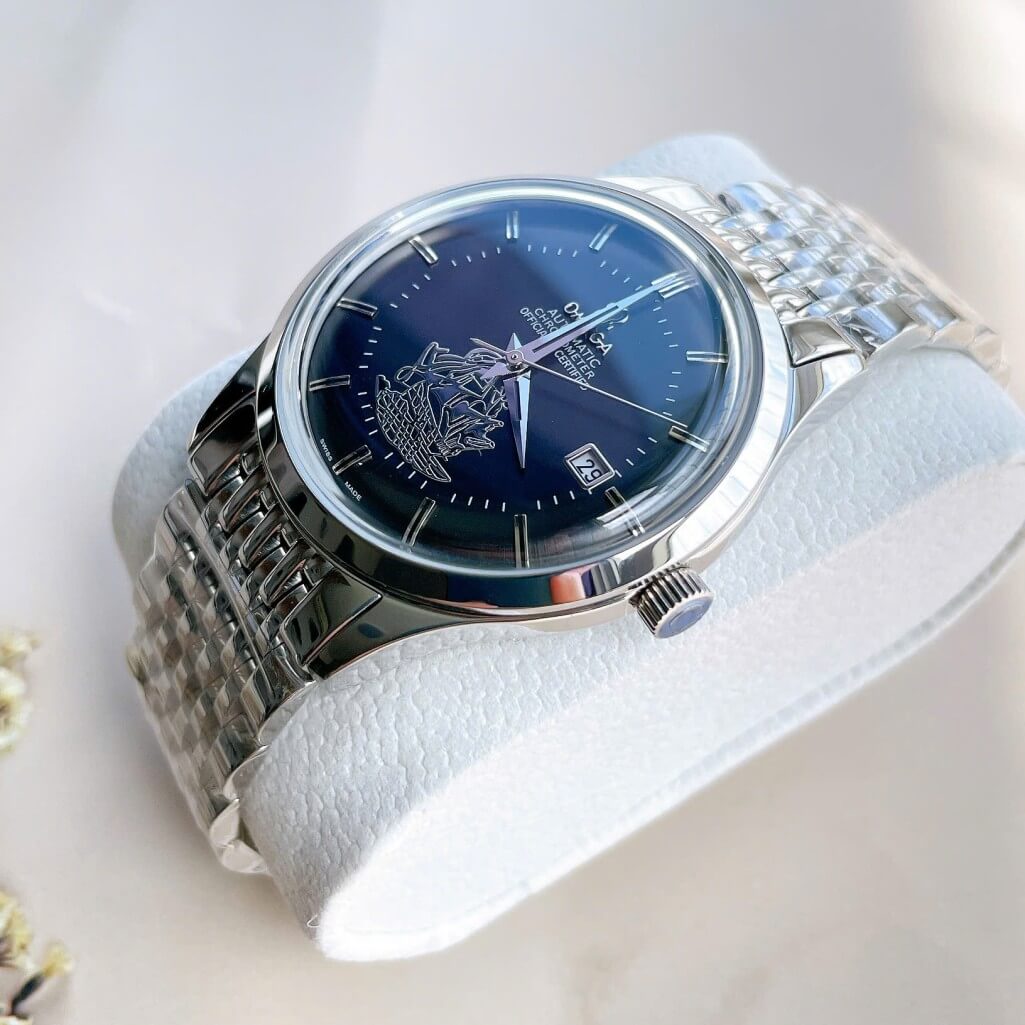 Đồng Hồ Omega Nam Máy Cơ Tự Động Mặt Thuyền Buồm Dây Kim Loại Bạc Mặt Đen Size 40mm