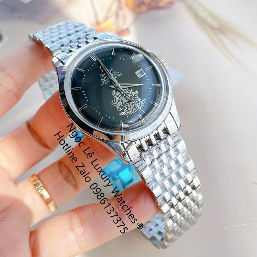 Đồng Hồ Omega Nam Máy Cơ Tự Động Mặt Thuyền Buồm Dây Kim Loại Bạc Mặt Đen Size 40mm