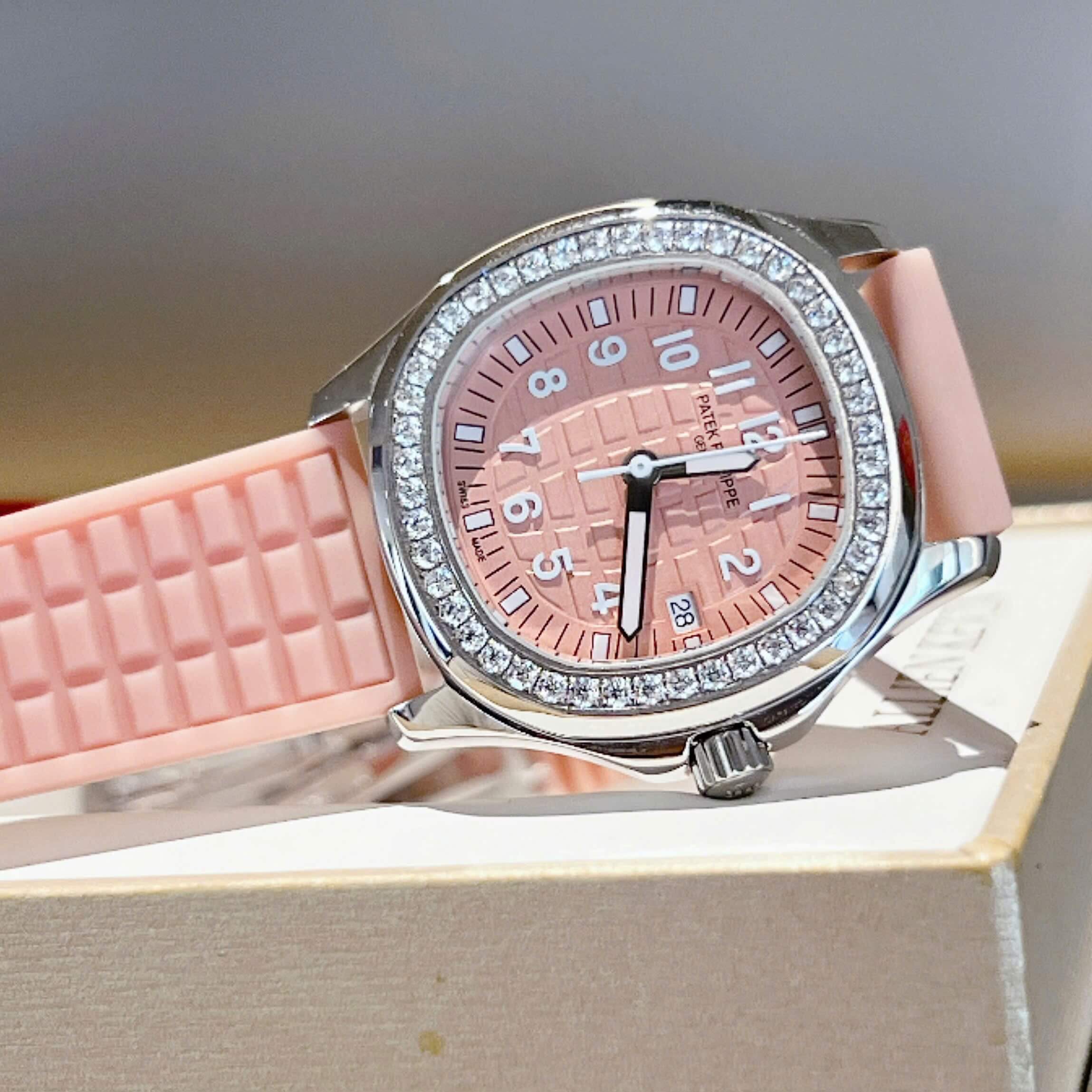 Đồng Hồ Patek Philippe Aquanaut Nữ Dây Cao Su Hồng Baby Size 35mm Quartz Japan