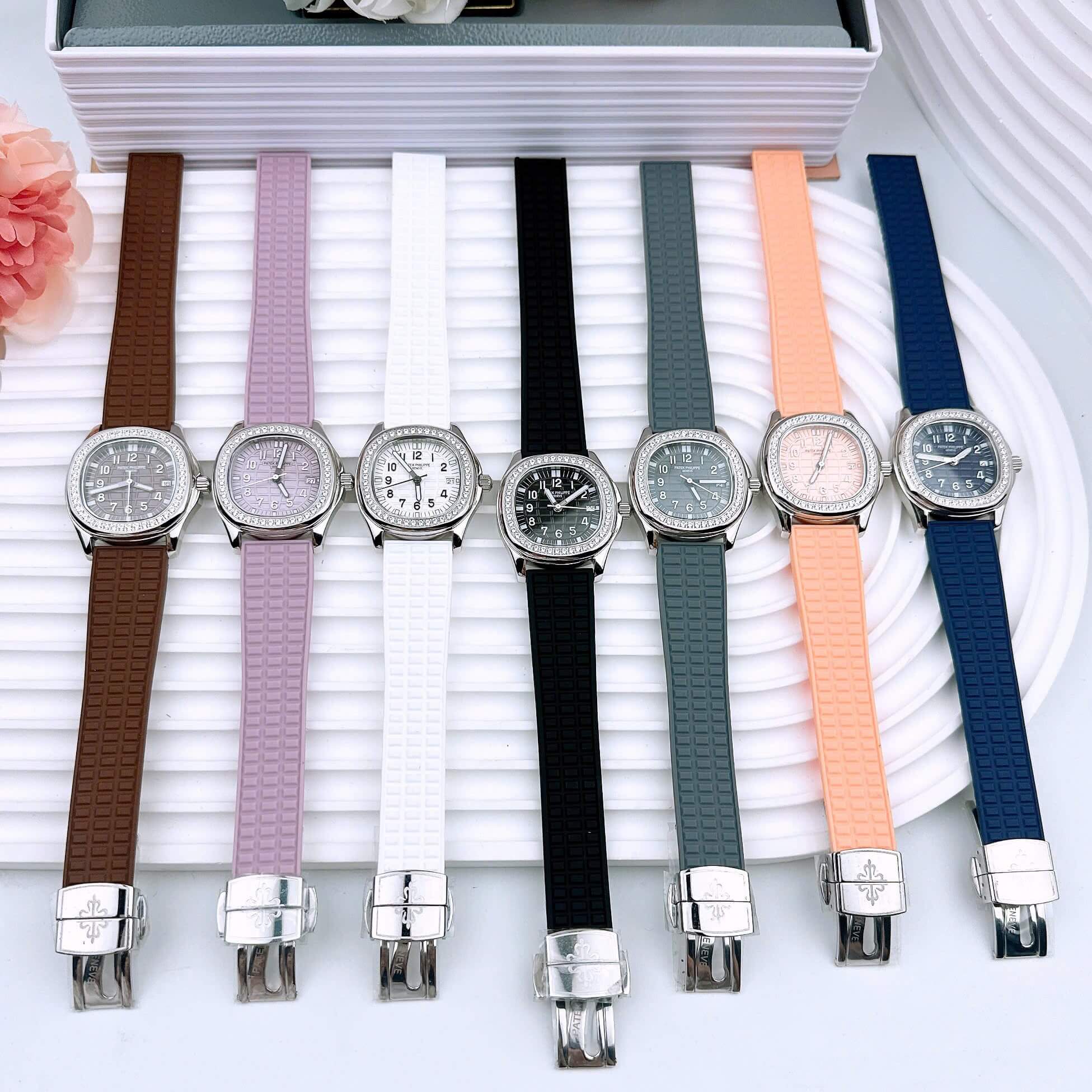 Đồng Hồ Patek Philippe Aquanaut Nữ Dây Cao Su Màu Xám Đính Đá Máy Pin Size 35mm