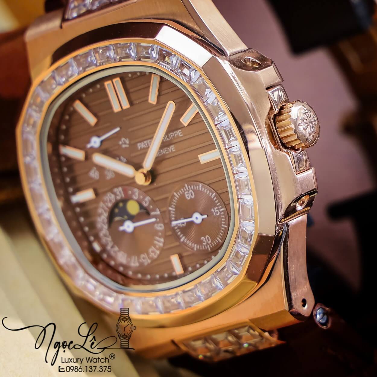 Đồng Hồ Nam Patek Philippe Nautilus 5724R Tự Động Dây Da Nâu Vỏ Rose Size 40mm