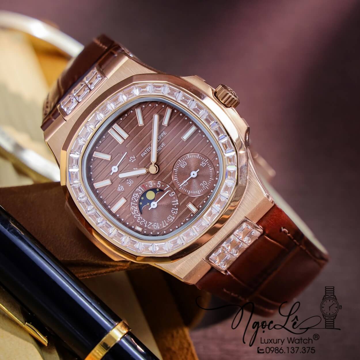 Đồng Hồ Nam Patek Philippe Nautilus 5724R Tự Động Dây Da Nâu Vỏ Rose Size 40mm