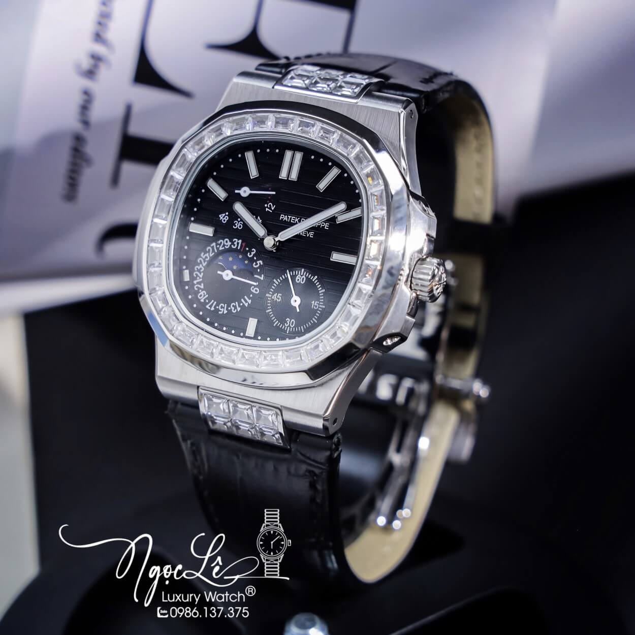 Đồng Hồ Nam Patek Philippe Nautilus 5724R Tự Động Dây Da Đen Vỏ Silver Size 40mm