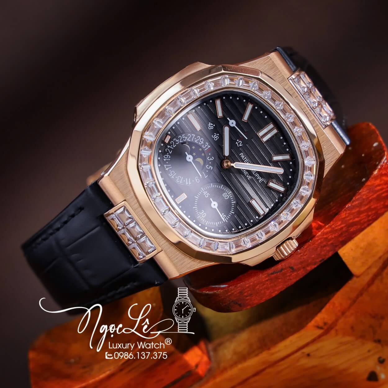 Đồng Hồ Nam Patek Philippe Nautilus 5724R Tự Động Dây Da Đen Vỏ Rose Size 40mm