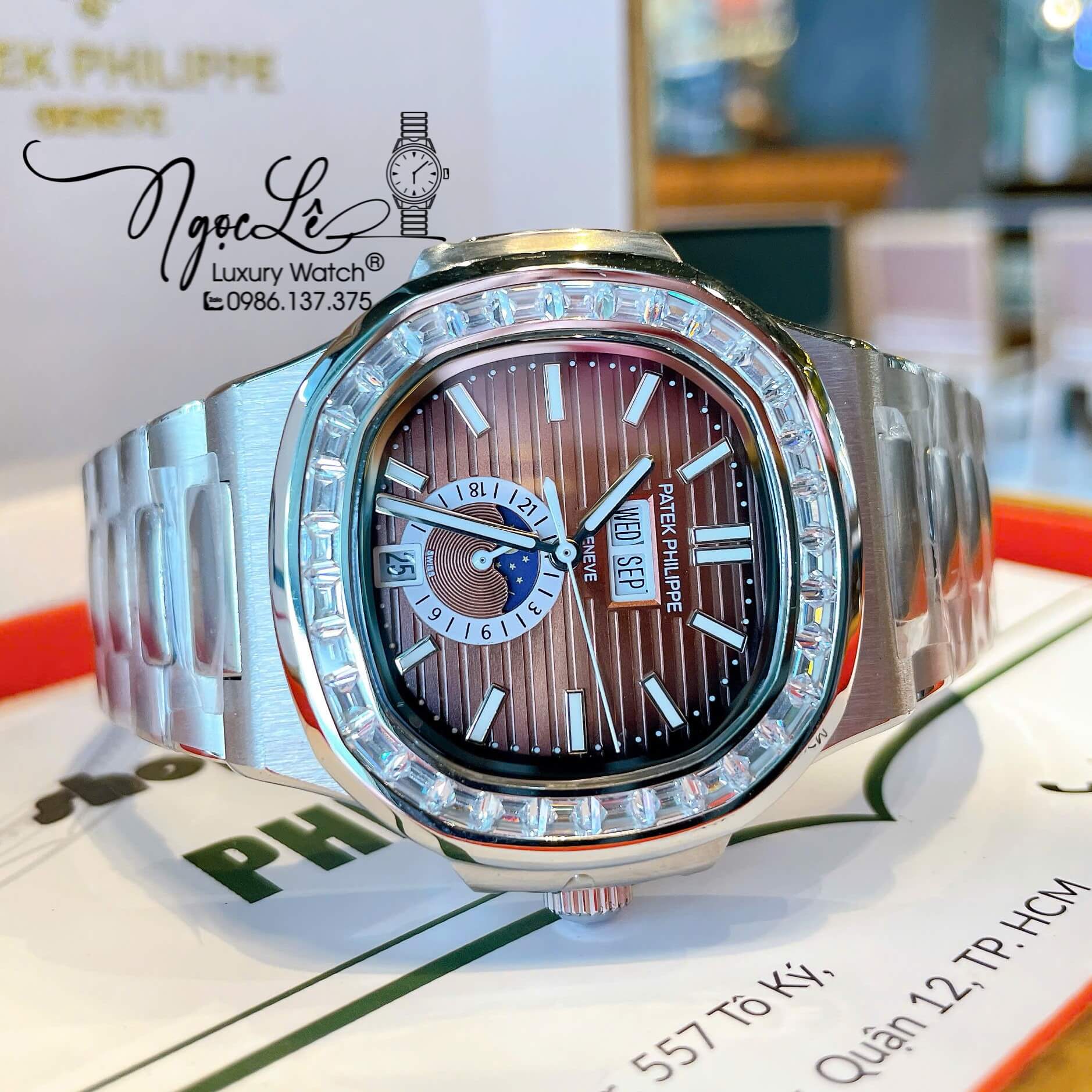 Đồng Hồ Patek Philippe Nautilus Nam Tự Động Dây Kim Loại Silver Mặt Ombre Nâu Đính Đá Size 40mm