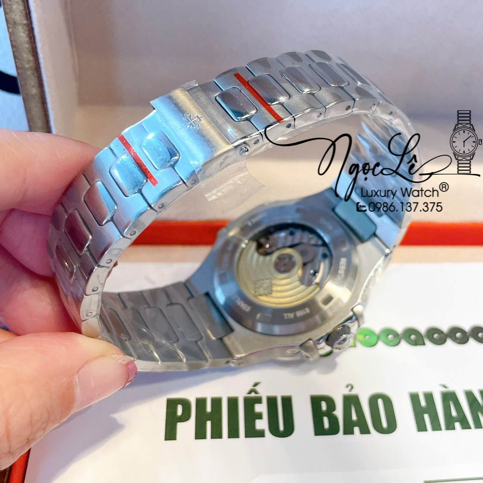 Đồng Hồ Patek Philippe Nautilus Nam Tự Động Dây Kim Loại Silver Mặt Ombre Nâu Đính Đá Size 40mm