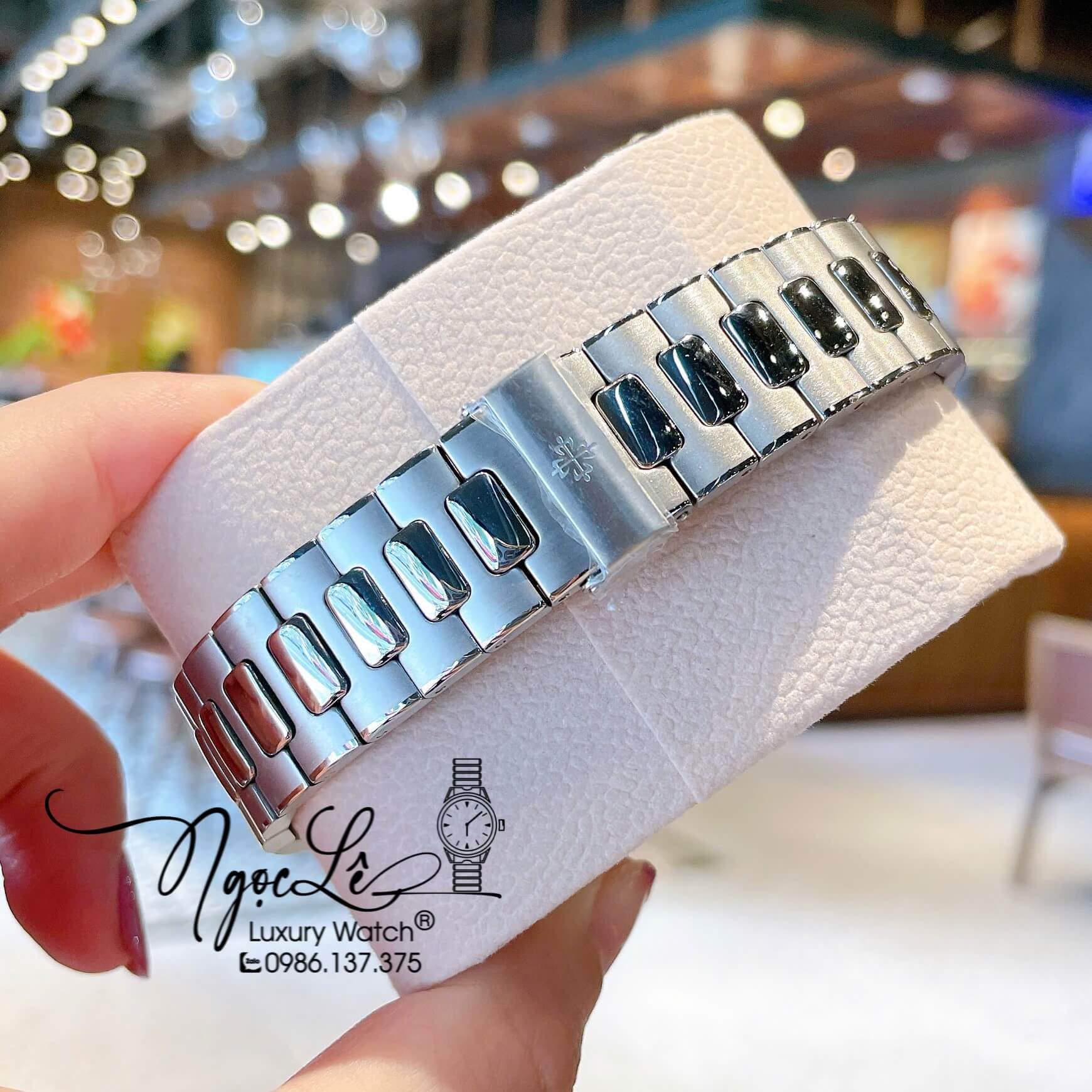 Đồng Hồ Patek Philippe Nautilus Nam Tự Động Dây Kim Loại Silver Mặt Xanh Rêu Lạnh Đính Đá Size 40mm