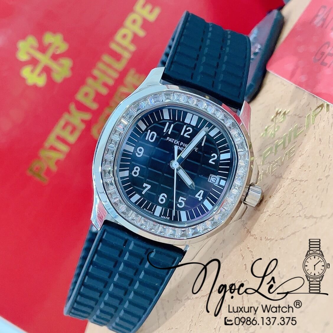 Đồng Hồ Patek Philippe Aquanaut Nữ Dây Silicon Màu Đen Đính Đá Ống Vỏ Bạc Size 35mm