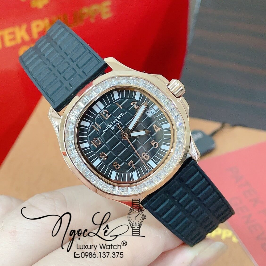 Đồng Hồ Patek Philippe Aquanaut Nữ Dây Silicon Màu Đen Đính Đá Ống Vỏ Rose Size 35mm