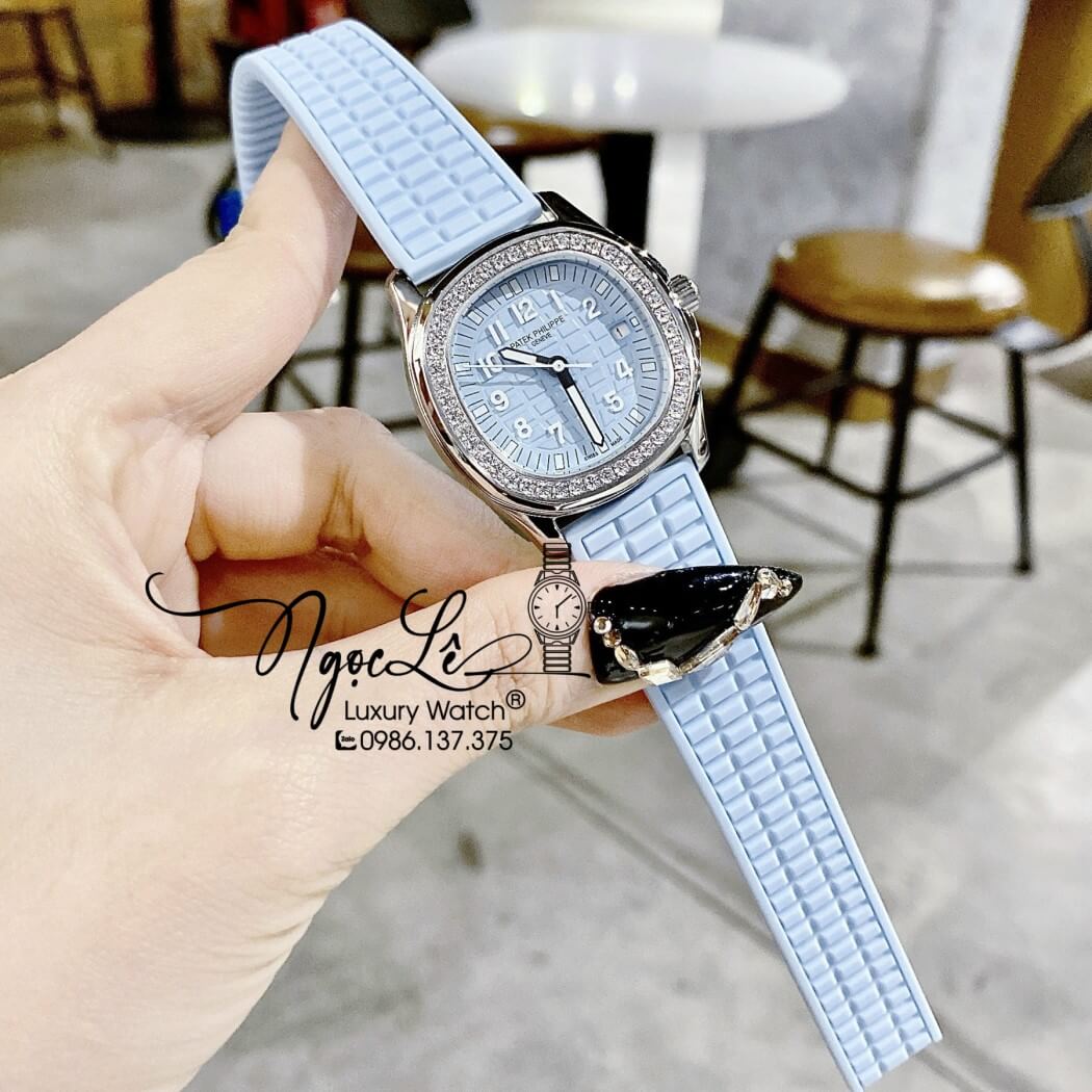 Đồng Hồ Patek Philippe Aquanaut Nữ Dây Silicon Màu Xanh Dương Nhạt Đính Đá Vỏ Bạc Size 35mm