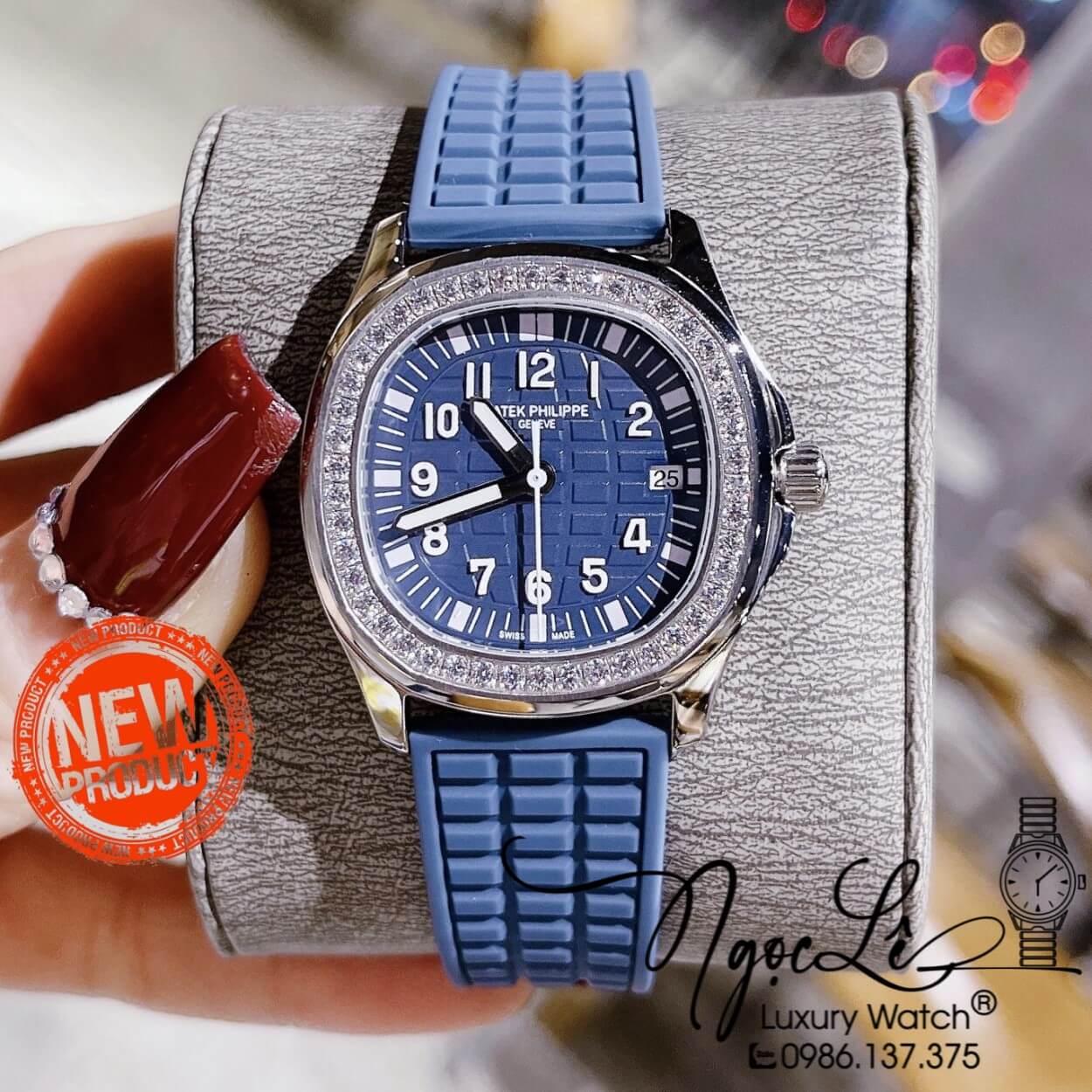 Đồng Hồ Patek Philippe Aquanaut Nữ Dây Silicon Màu Xanh Navy Đính Đá Vỏ Bạc Size 35mm