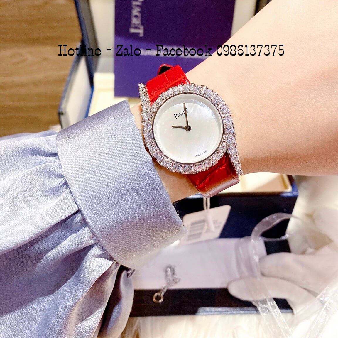 Đồng Hồ Piaget Nữ Dây Da Đỏ Mặt Trắng Đính Đá Size 32mm