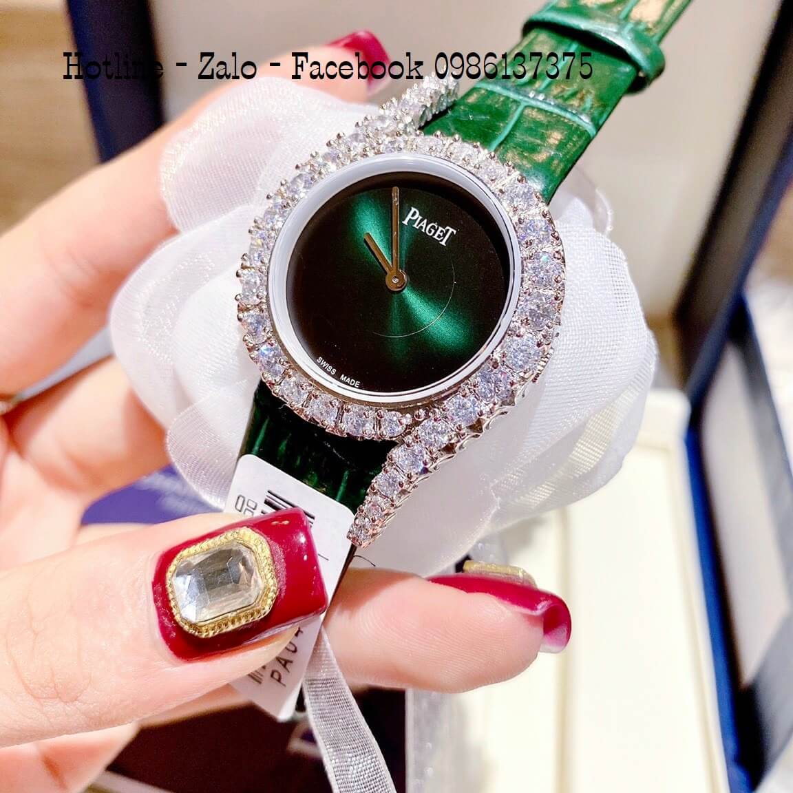 Đồng Hồ Piaget Nữ Dây Da Xanh Lá Mặt Đính Đá 32mm